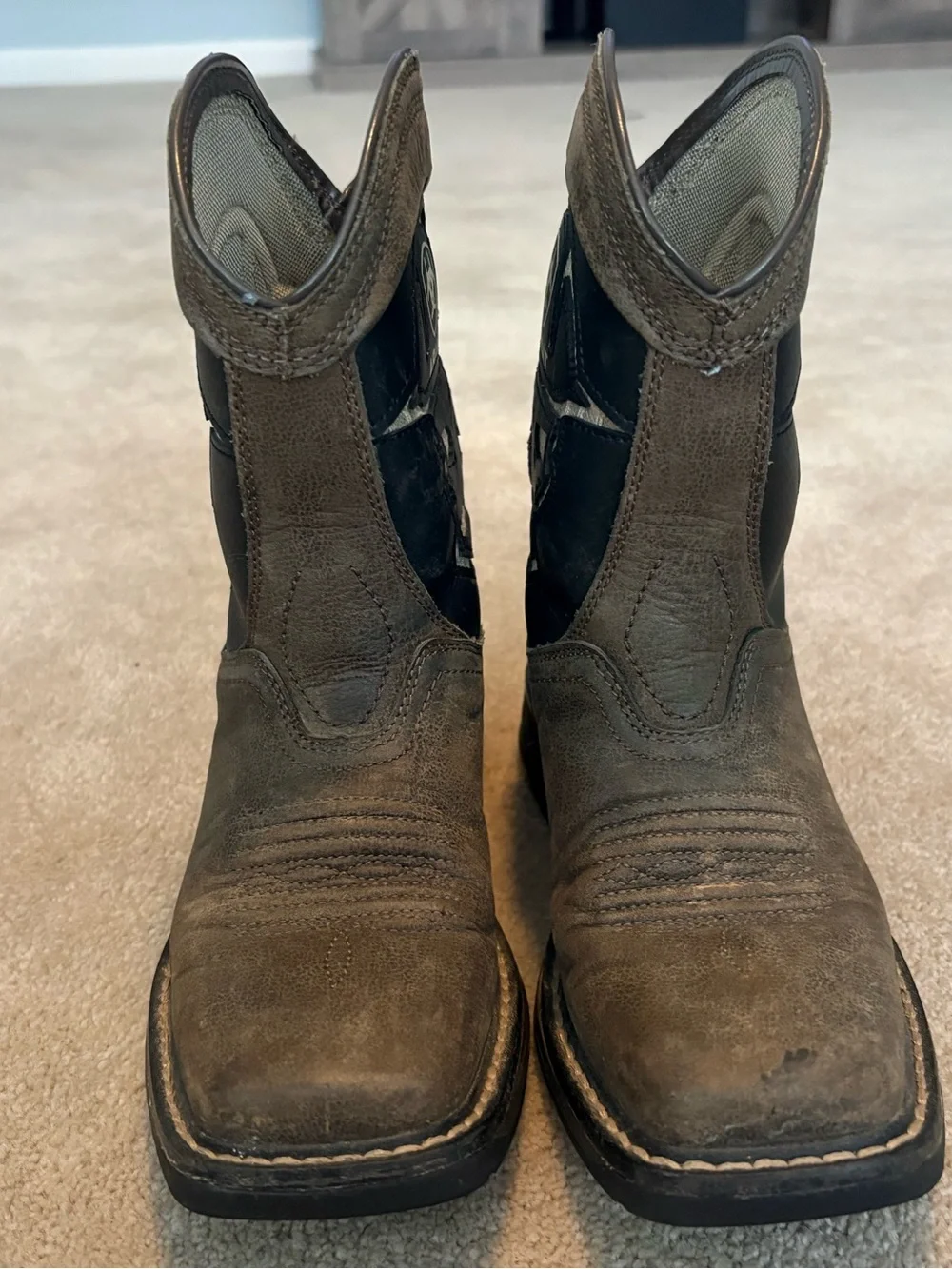 Ariat Workhog XT Vent Tek Bold Boot Boy 1 Brown Leather Square Toe Western Cowbo